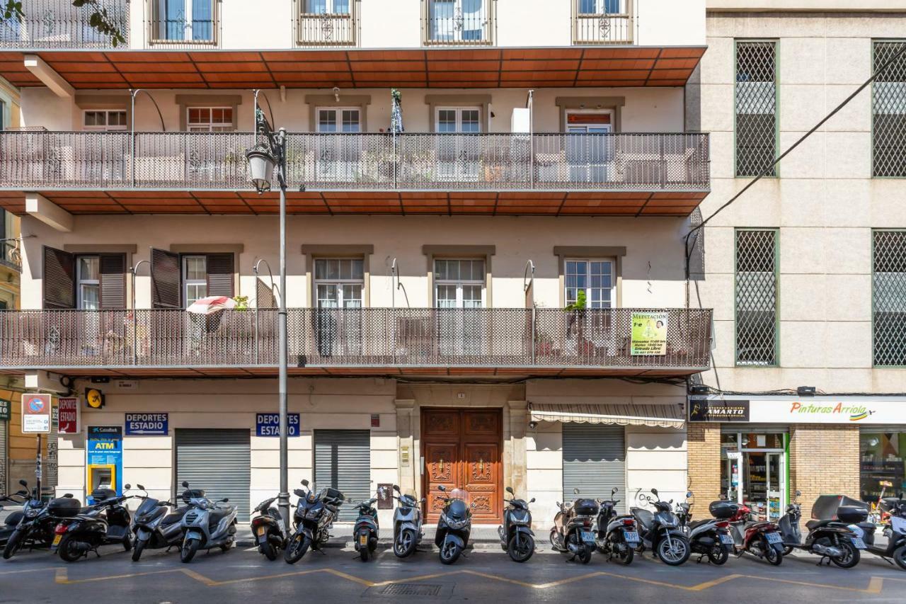 Apartamento Atarazanas Malaga Centro Historico エクステリア 写真