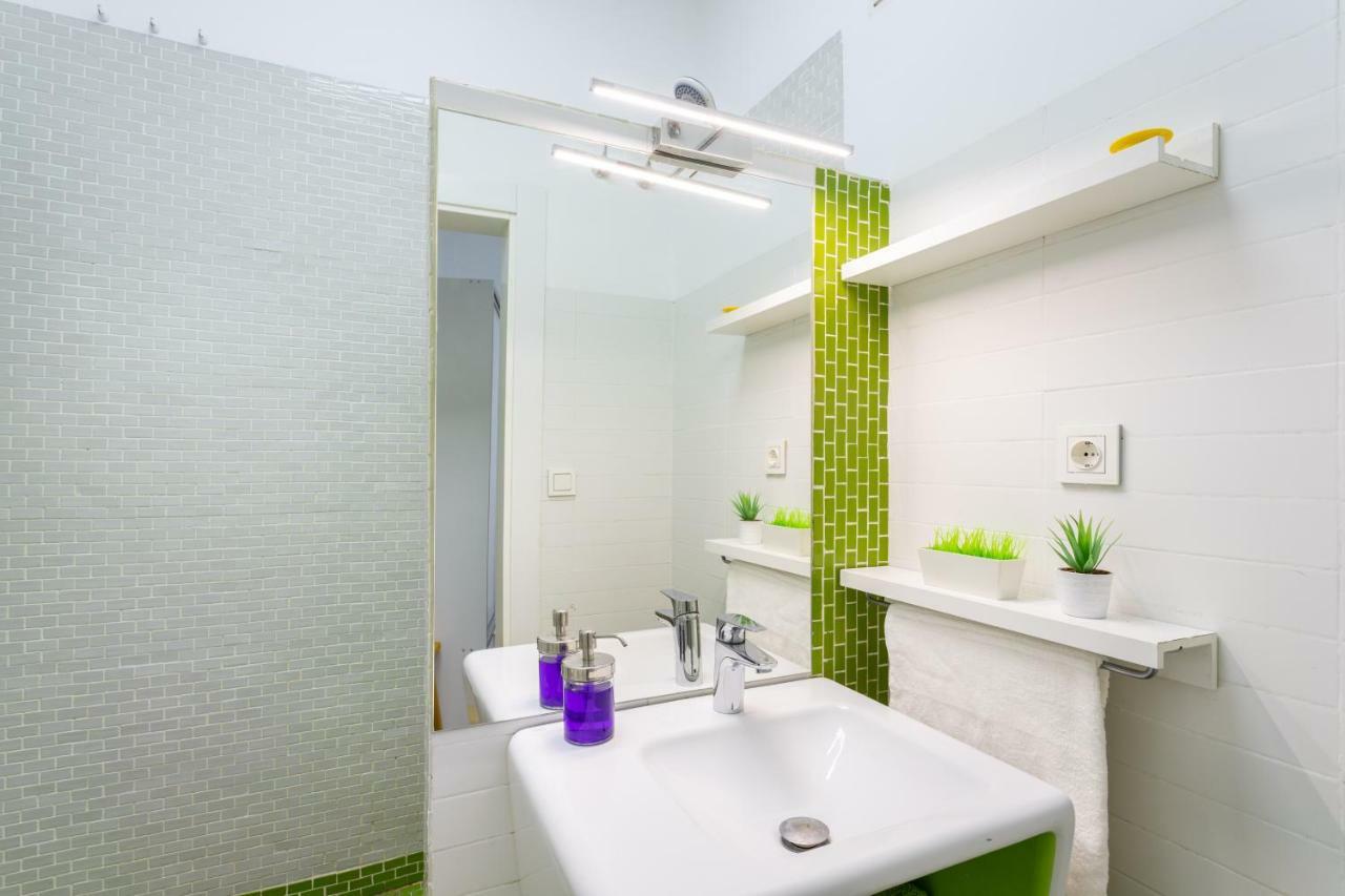 Apartamento Atarazanas Malaga Centro Historico エクステリア 写真